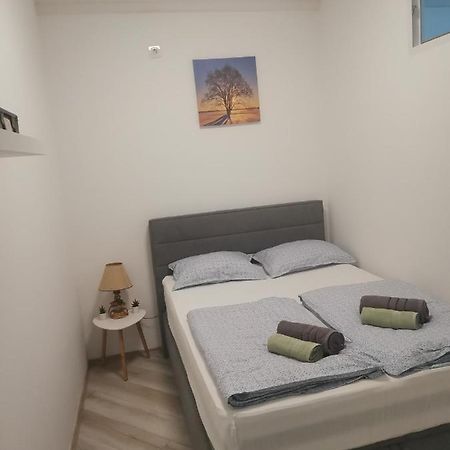 Apartmán Studio Apartman Kristina Pula Exteriér fotografie